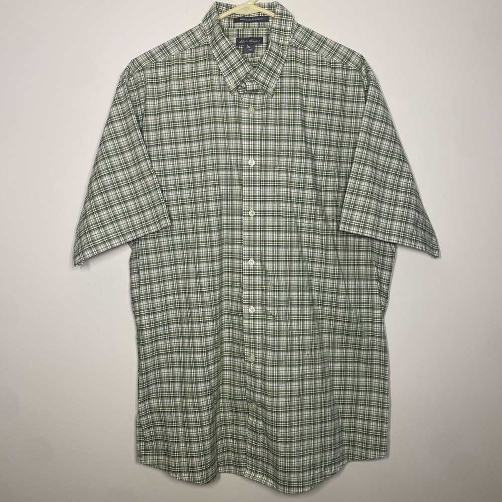 Eddie Bauer Wrinkle Free Relaxed Fit Mens XLT Button Up Green Plaid Short Sleeve - Picture 2 of 7